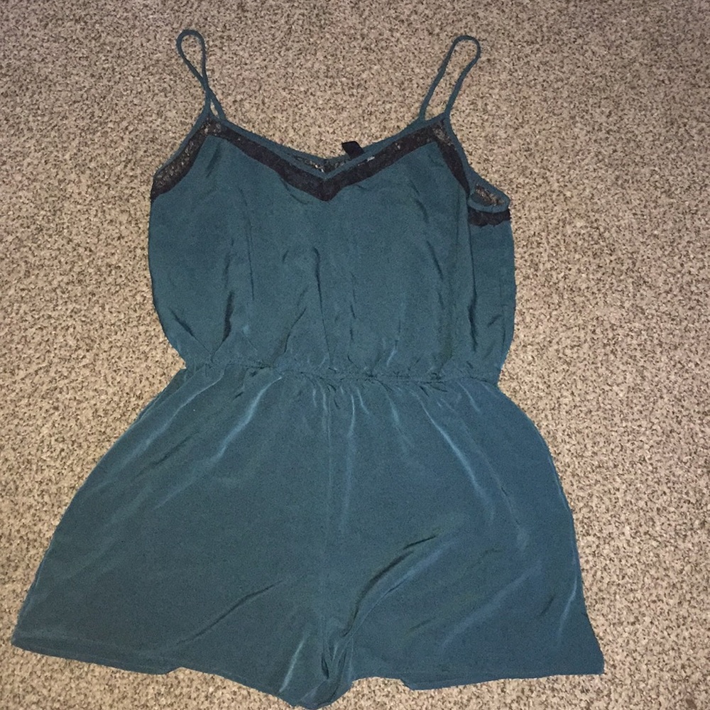 Romper with lace neckline